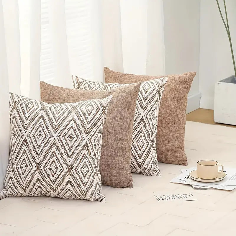 Looméa 4-Piece Minimalist Throw Pillow Set